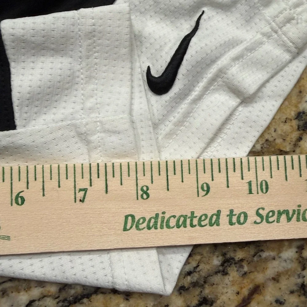 Nike Dri-FIT Boys Basketball Shorts Black White Mesh Size Large L